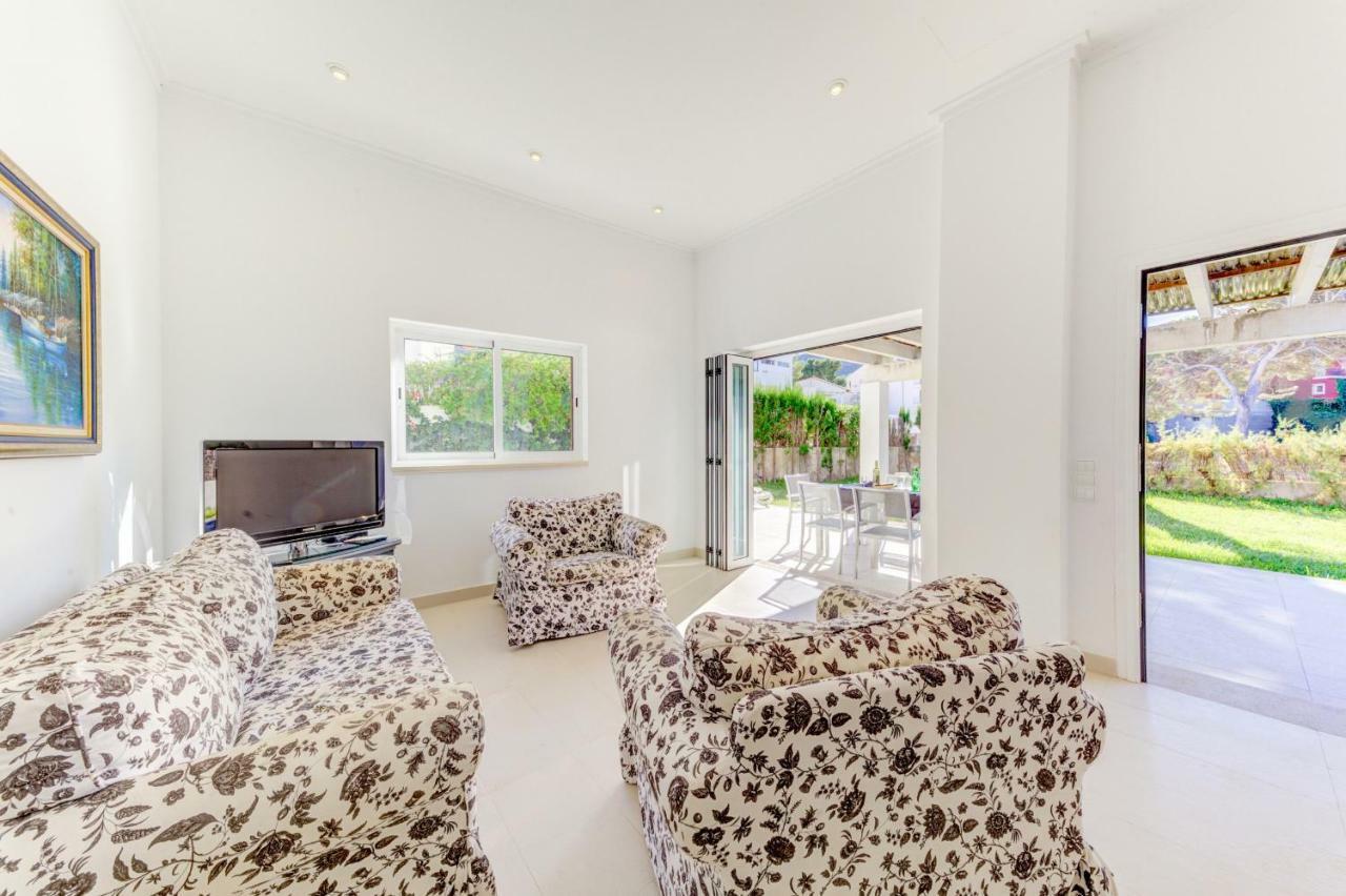 Pins Villa